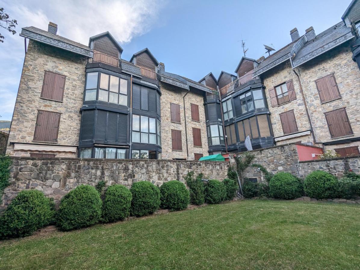 Apartament Piso Grande La Vina Biescas  Zewnętrze zdjęcie